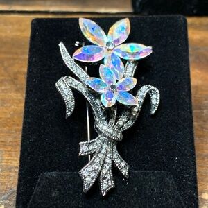LARGE ART DECO FLORAL BROOCH WITH AURORA BOREALIS AND MARCASITE STYLE CRYSTALS